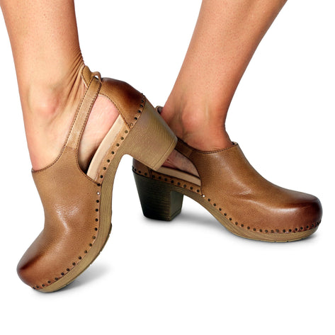 Sassy - Chattanooga Shoe Co.Dansko1831 - 029400Black